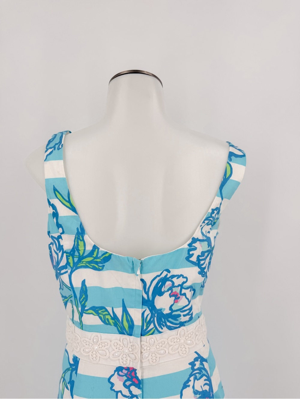 Lilly Pulitzer Blue & White Floral Striped Sleeveless Dress - Picture 6 of 8
